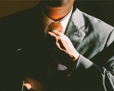 [Podcast] Vihainen myyntijohtaja: Juhlapuheet eivät lisää myyntiä!